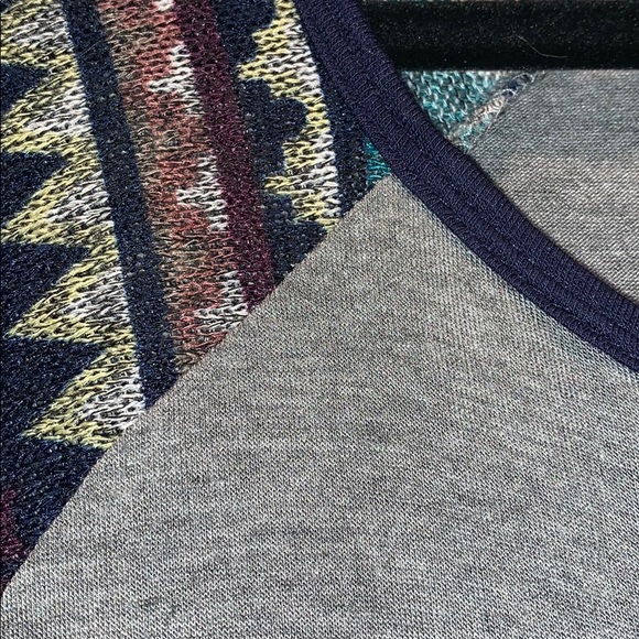 Medium Papermoon Raglan Top - Picture 3 of 4